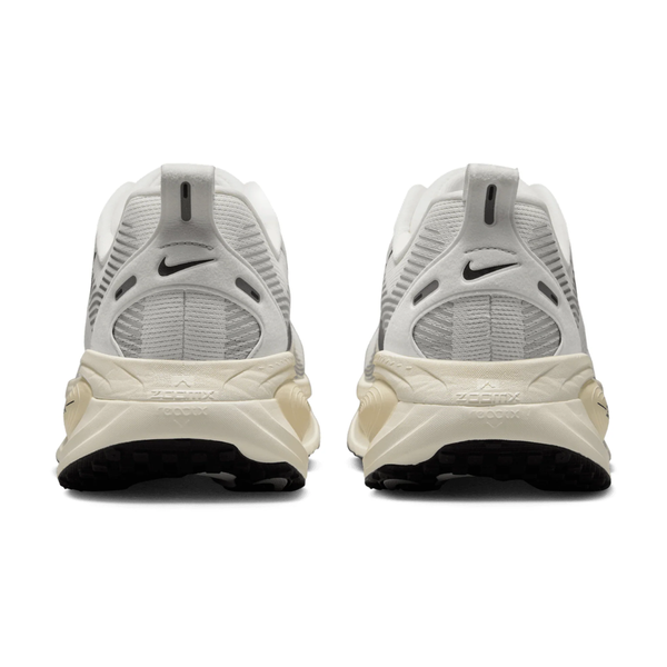 Air Zoom Vomero 18 Coconut Milk